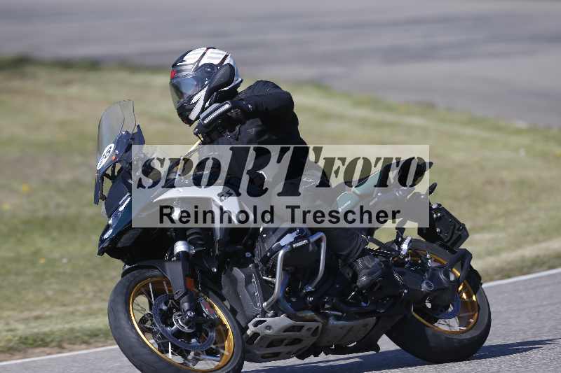 /01 02.04.2026 MAZ ADR/Gruppe rot/28